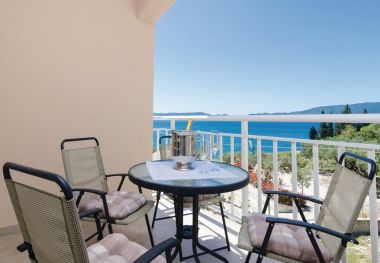 Apartments Ljuba - in center & close to the beach: A1(2+2), A2(2+2), A3(2+2), A4(2+2) Duba - Riviera Dubrovnik 