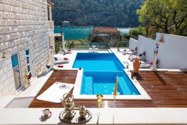 Holiday home Franco - with sea view and swimming pool: H(8+4) Mokosica - Riviera Dubrovnik  - Croatia