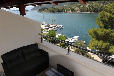 Apartments Junior - seafront & modern: A1(2+2) Ploce - Riviera Dubrovnik 