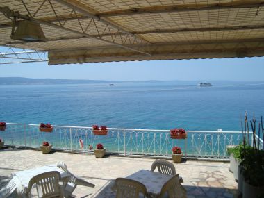 Apartments Stric - 10 m from beach: A1(8+1) Dugi Rat - Riviera Omis 