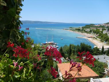 Apartments Ivana - with parking: A4(2) Omis - Riviera Omis 