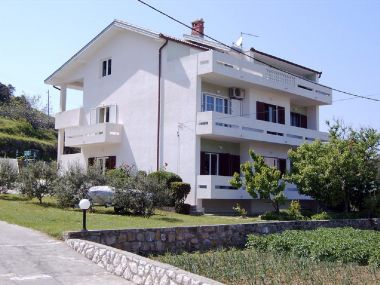Apartments Suzy - 80m from the sea: A1 Šestica (6), A2 Četvorka (4) Supetarska Draga - Island Rab 