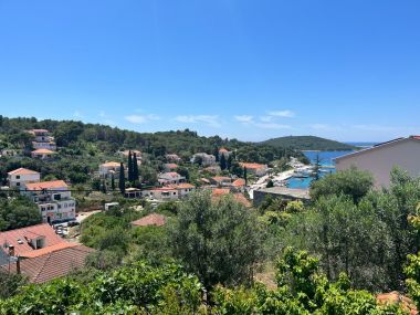 Apartments Željko - affordable and with sea view A1(5) Maslinica - Island Solta 