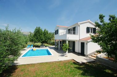 Holiday home Viki - with heated pool: H(6+1) Plano - Riviera Trogir  - Croatia