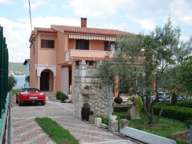 Apartments Andy - only 50 m from beach: A1(3+1), A2(2+1), SA1(2) Sukosan - Zadar riviera 