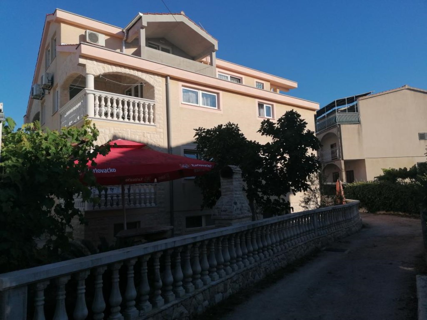 Apartments Budi - near sandy beach A1(4), A2(4), A3(4) Vodice - Riviera Sibenik 